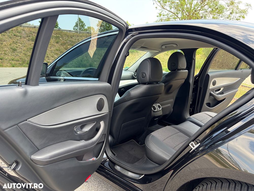 Mercedes-Benz E 300 Aut. - 16