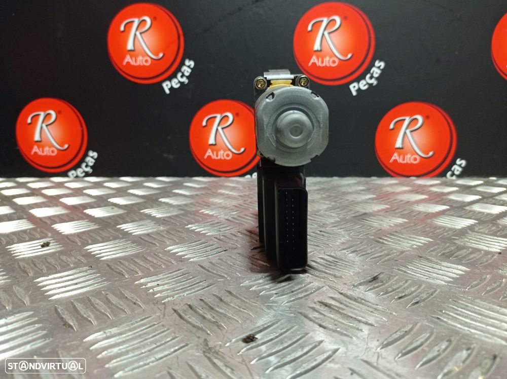 Motor Do Elevador Porta T.D Volkswagen Golf Iv (1J1) - 2