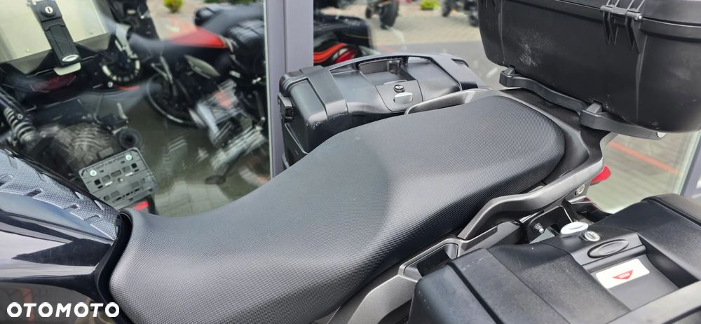 Honda VFR - 35