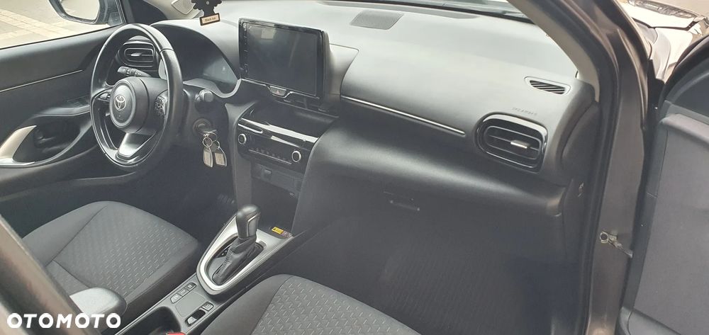 Toyota Yaris Cross - 16