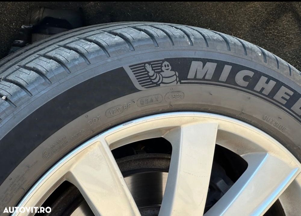 Volvo XC 90 D5 AWD Momentum - 23