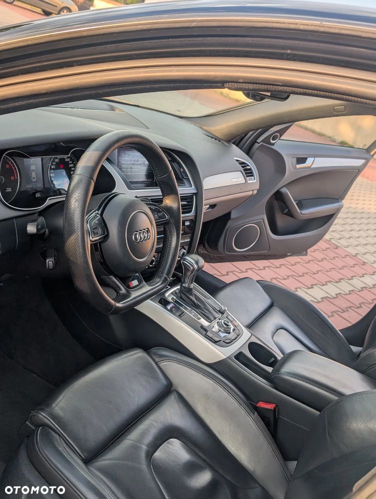 Audi A4 Limousine - 14