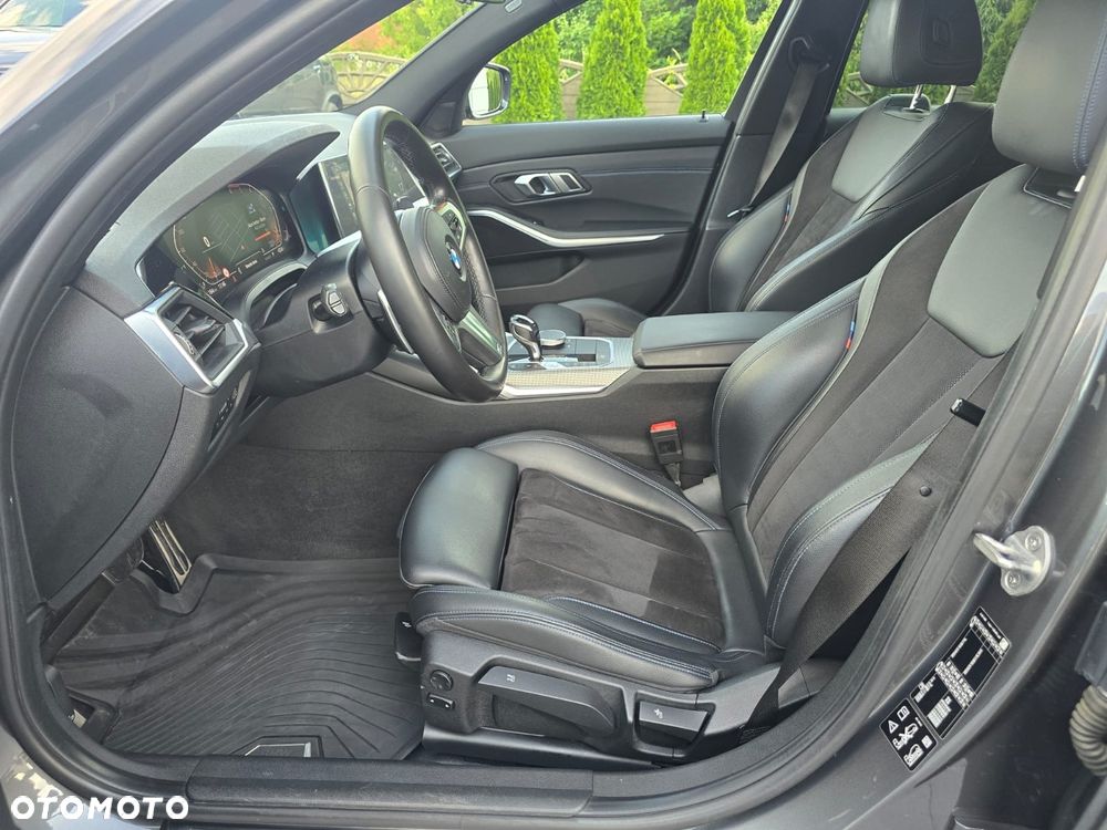 BMW Seria 3 320d xDrive M Sport Shadow sport - 15