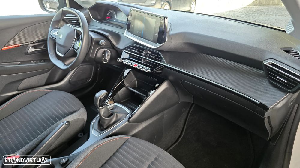 Peugeot 208 1.2 PureTech Active Pack - 17