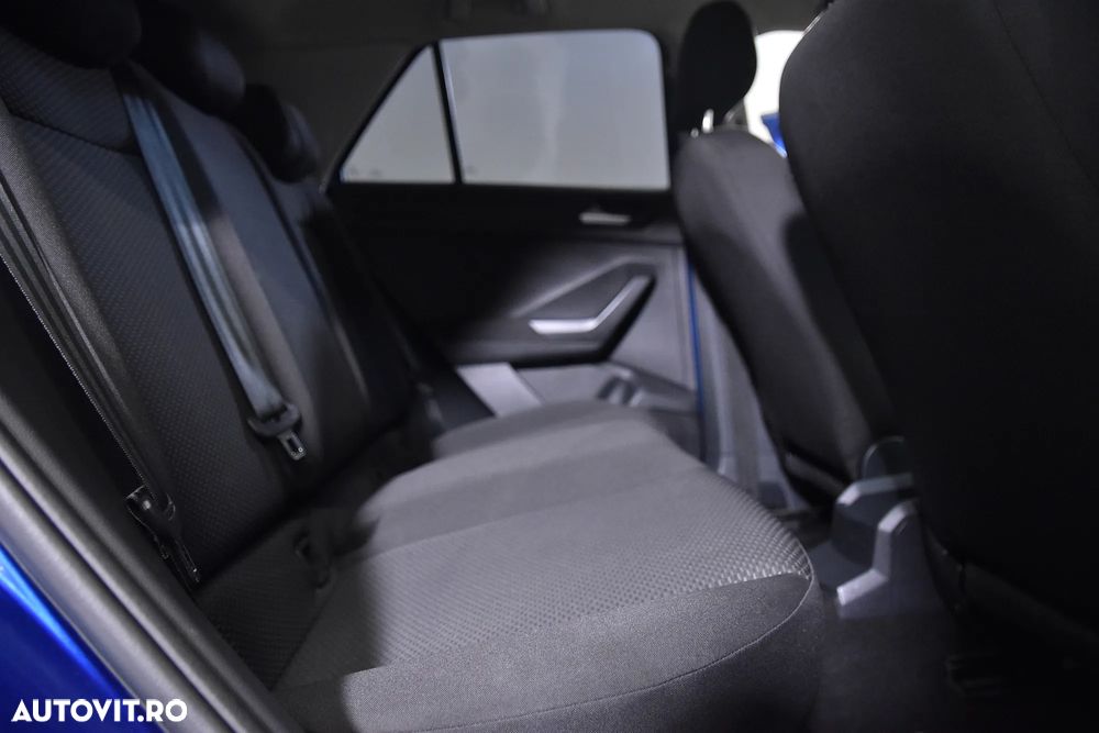 Volkswagen T-Roc - 12