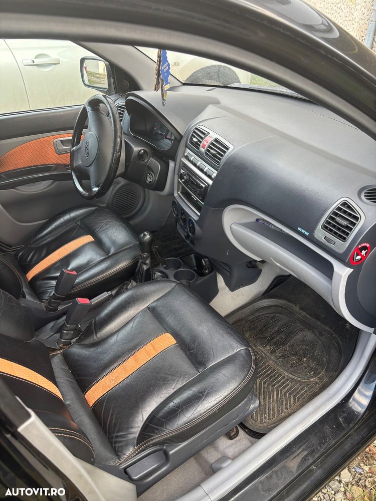Kia Picanto 1.1 EX - 7