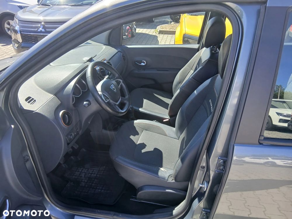 Dacia Lodgy 1.6 SCe Stepway S&S - 5