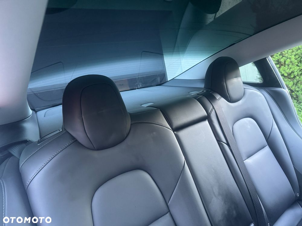 Tesla Model 3 Long Range AWD Premium - 24