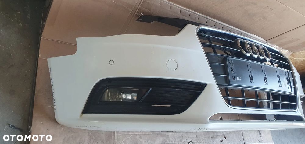 Zderzak przód przedni Audi A4 B8 Lift LY9C - 9