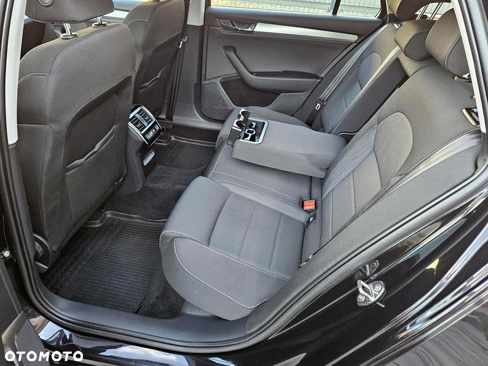 Skoda Superb 2.0 TDI Style - 21