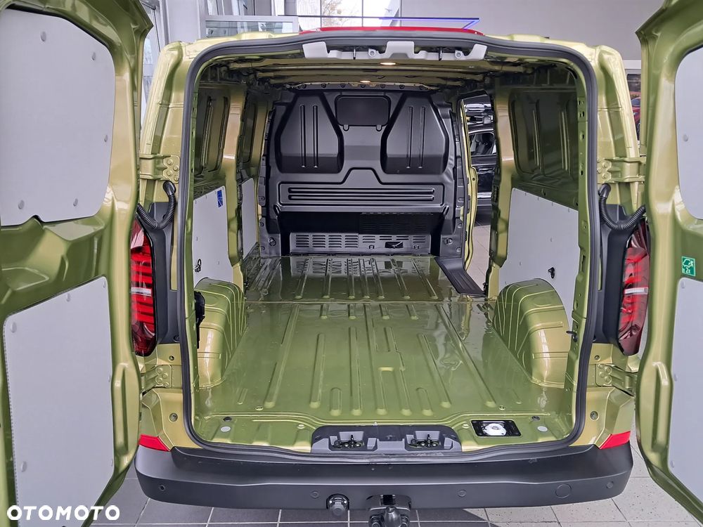 Volkswagen Transporter T7 - 15