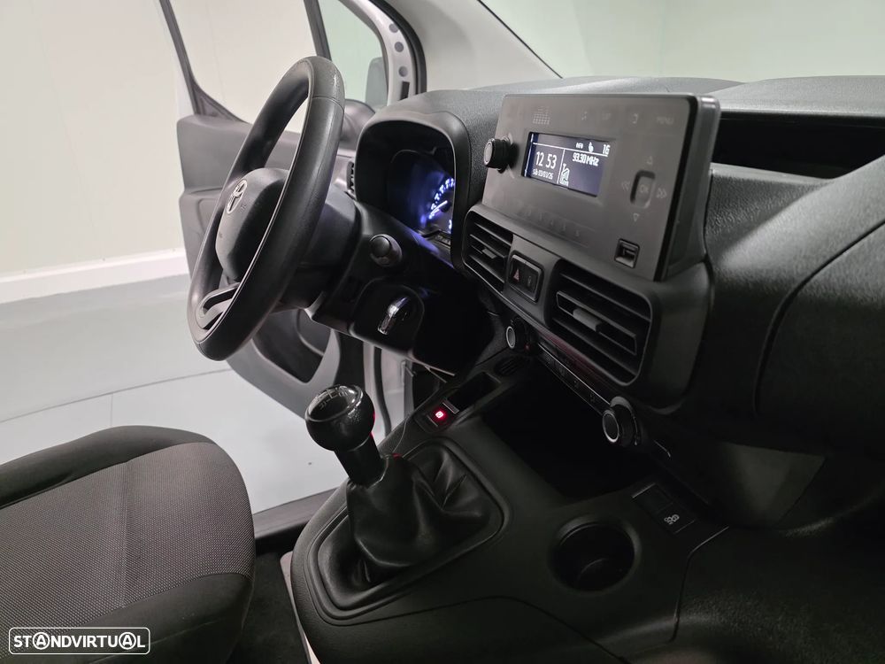 Toyota PROACE CITY 1.5D IVA DEDUTIVEL - 47