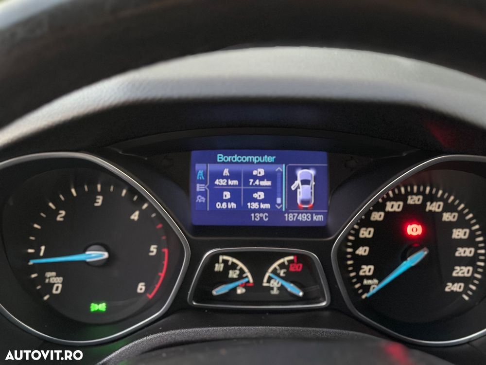 Ford Focus 2.0 TDCi DPF Titanium - 24