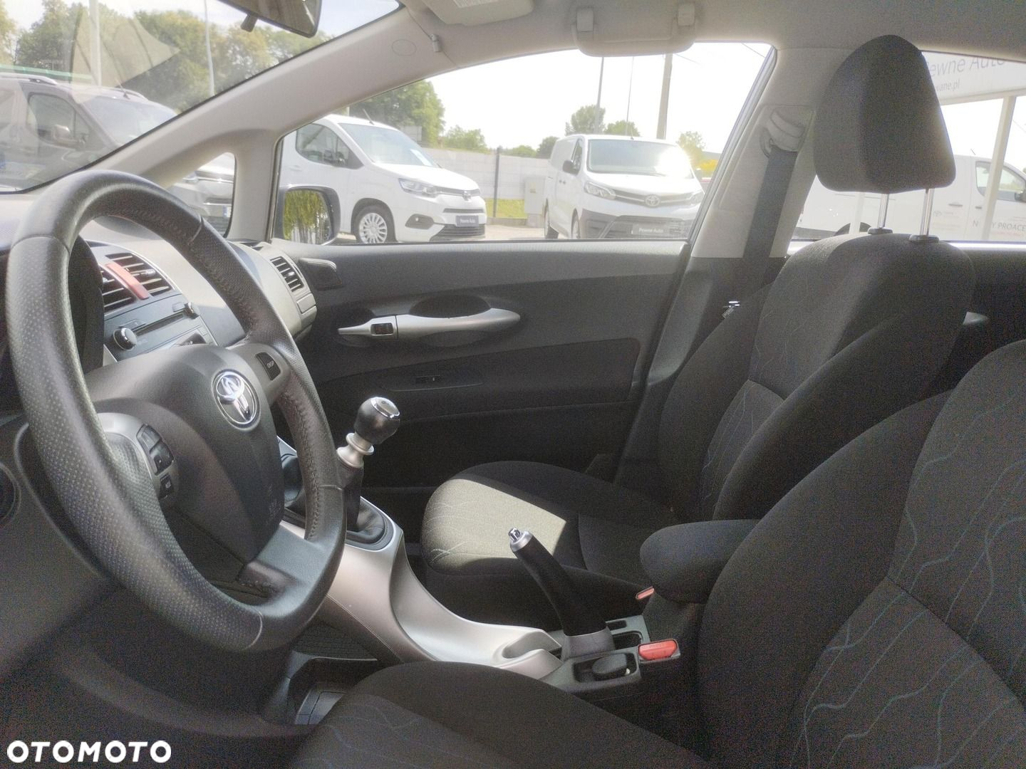 Toyota Auris 1.33 VVT-i Classic - 12