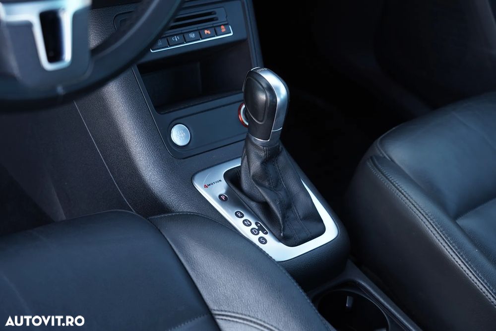 Volkswagen Tiguan 2.0 TDI DPF 4Motion BlueMotion Technology DSG Sport & Style - 9