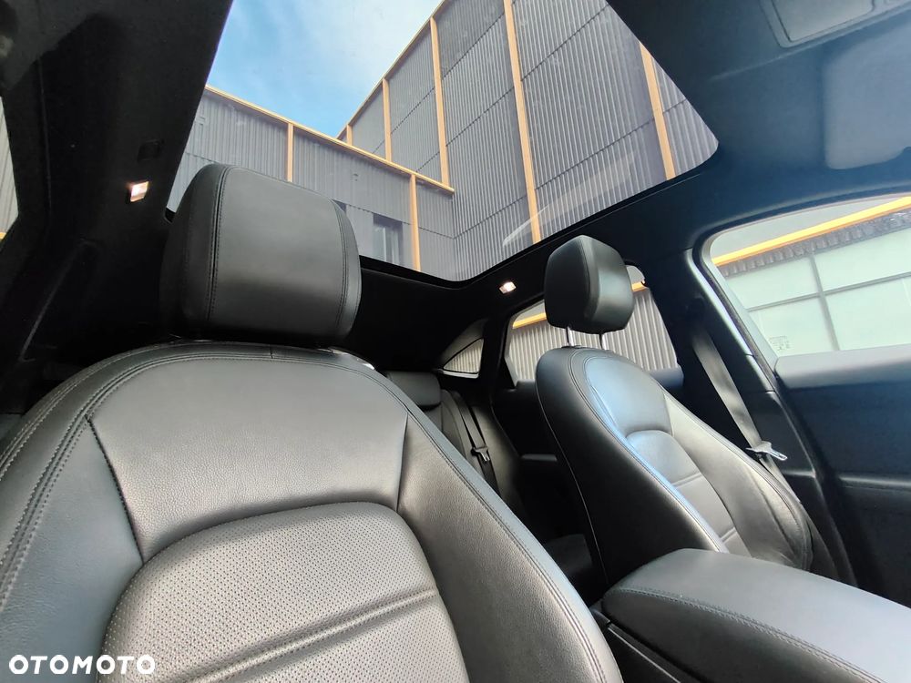 Jaguar E-Pace P300 AWD Sport - 23