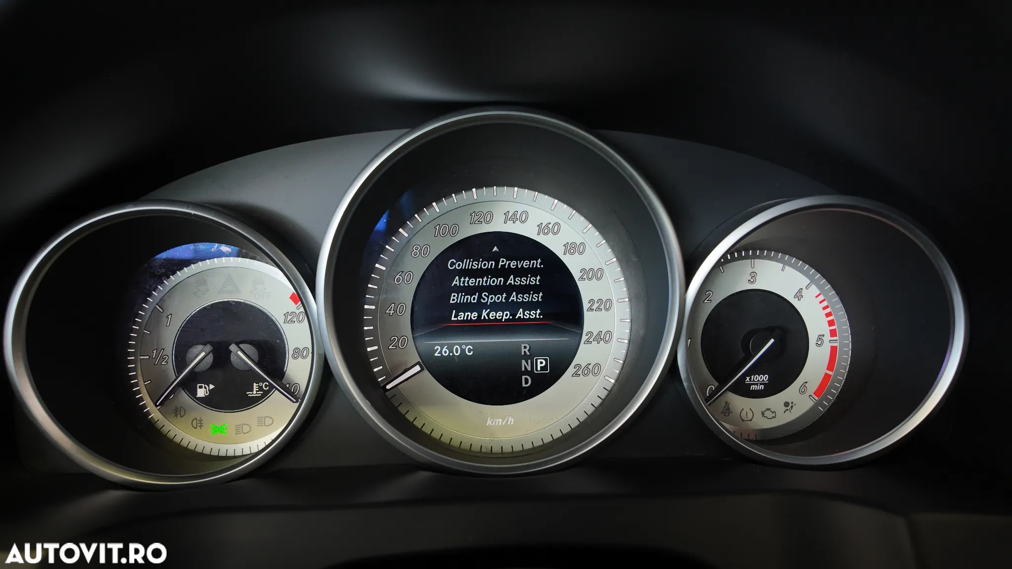 Mercedes-Benz E 220 (BlueTEC) d Coupe 9G-TRONIC - 24