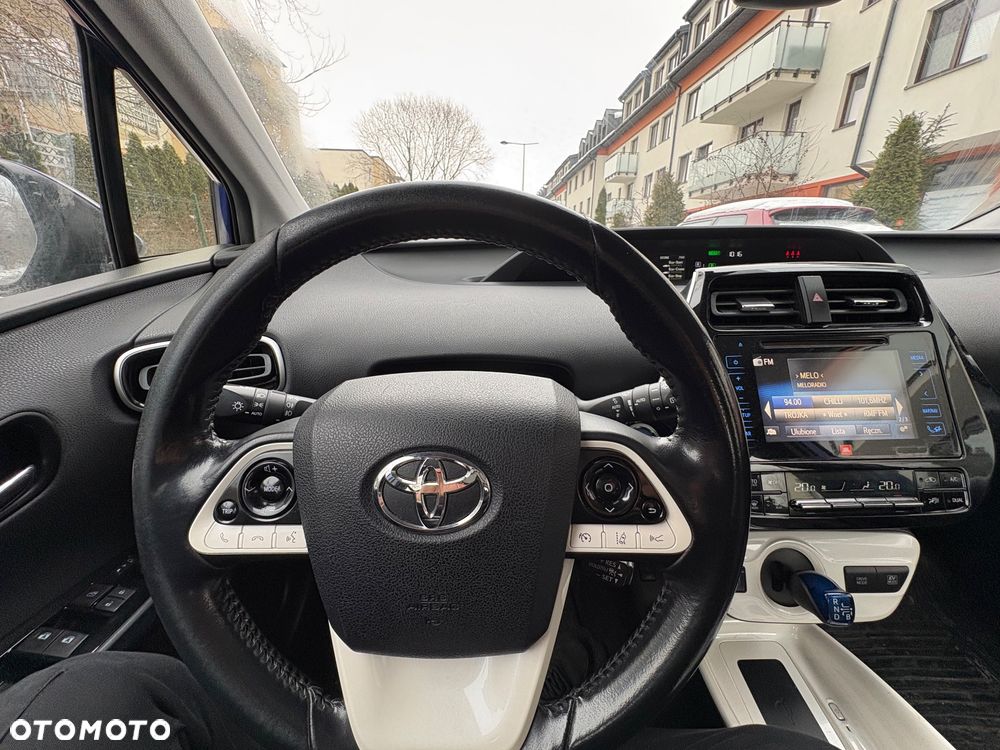 Toyota Prius 1.8 Hybrid Prestige - 12