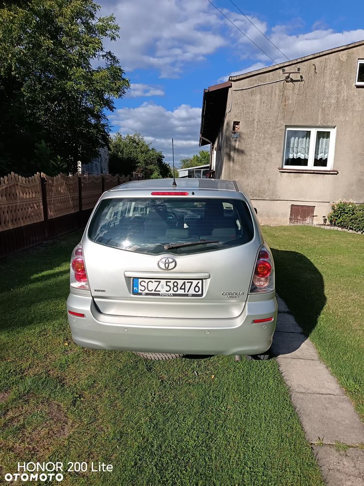 Toyota Corolla Verso 1.8 Prestige + 7os - 3