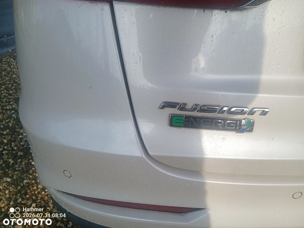 Ford Fusion - 8