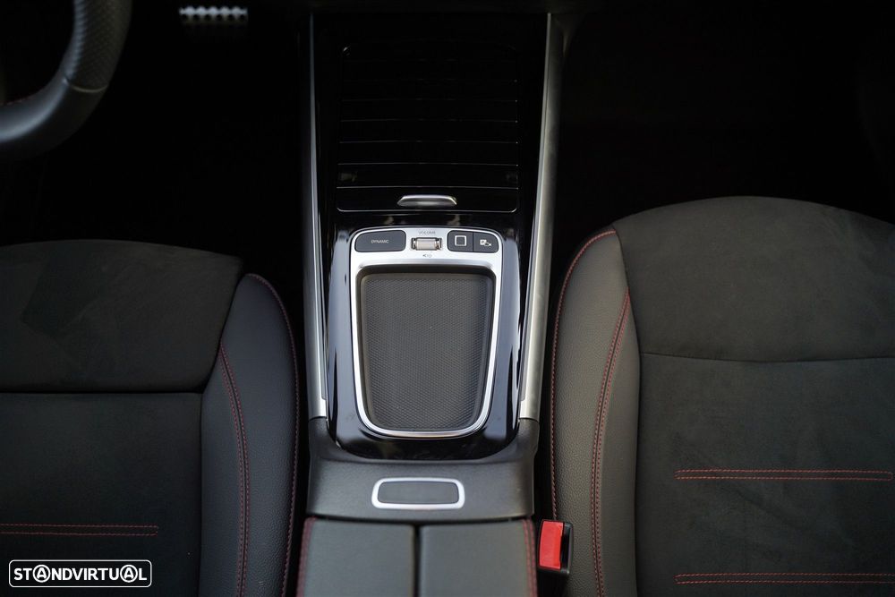 Mercedes-Benz GLA 250 e AMG Line - 26