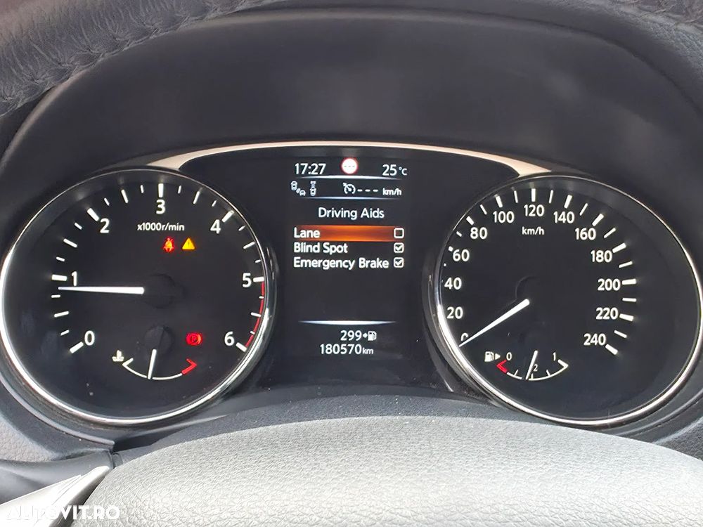 Nissan X-Trail 1.6 dCi ALL-MODE 4x4i Tekna - 24