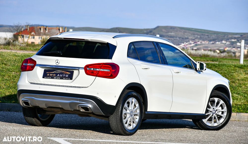 Mercedes-Benz GLA 200 (CDI) d 4Matic 7G-DCT Urban - 4