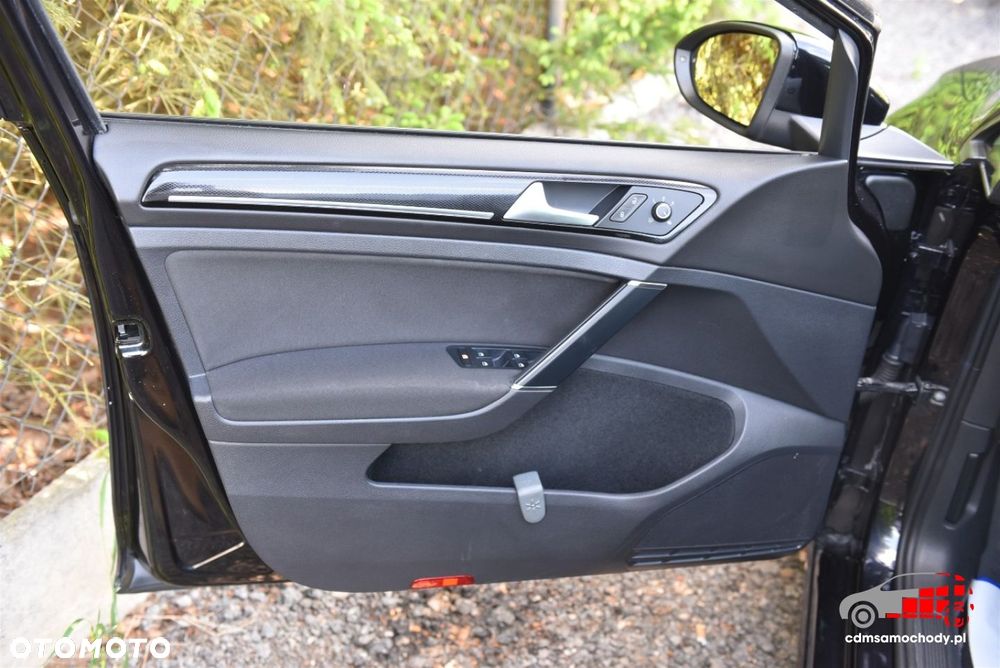 Volkswagen Golf - 14