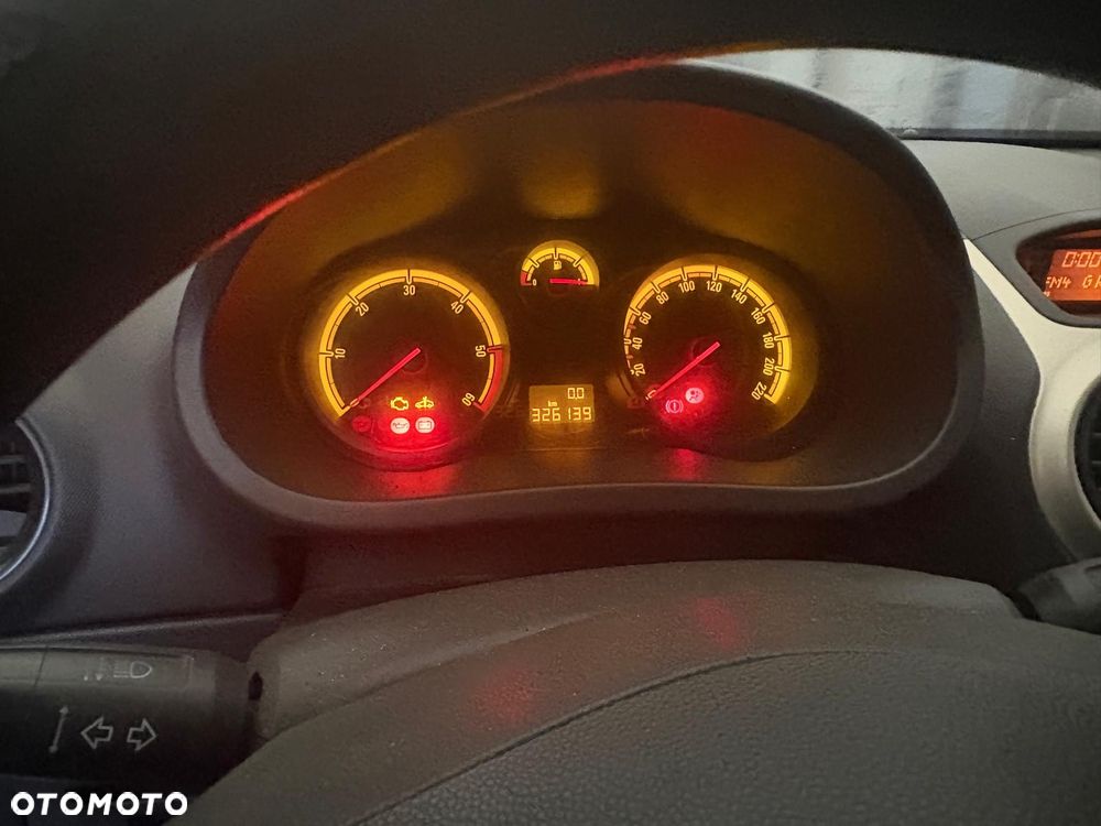 Opel Corsa - 2