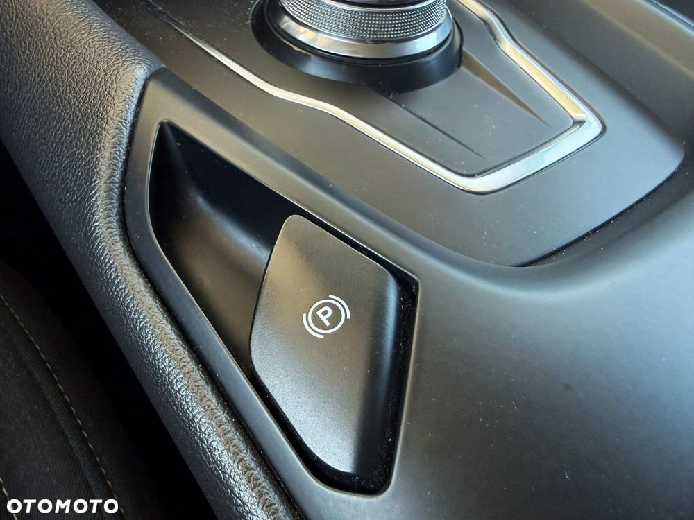 Ford Mondeo 2.0 EcoBlue Titanium - 28