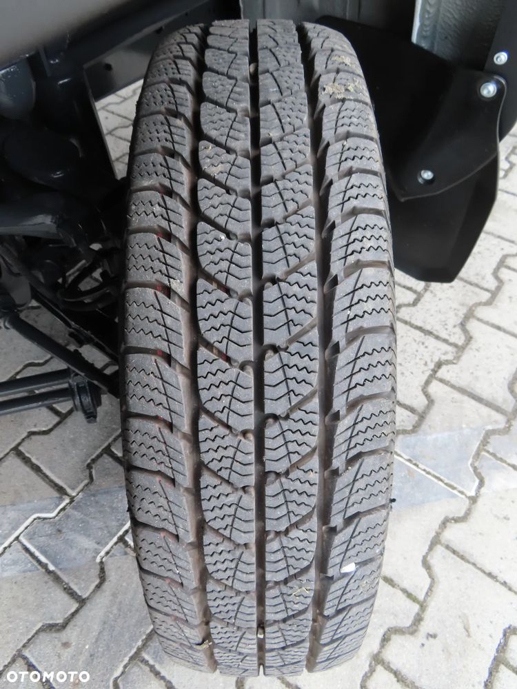 Iveco DAILY 35C16 3.0 HPI Chłodnia 7 E.Palet 3710 mm Dł. WZMACNIANY Agregat Thermo King 0*C Boczne Drzwi Zabudowy DMC 3500 DUŻA Ładowność 1160 Kg Nowe OPONY + Serwis W ASO IVECO Virtual Cockpit Carplay / Android Auto Stan Jak Nowy GWARANCJA Gotowy I Dostępny Polecam - 12