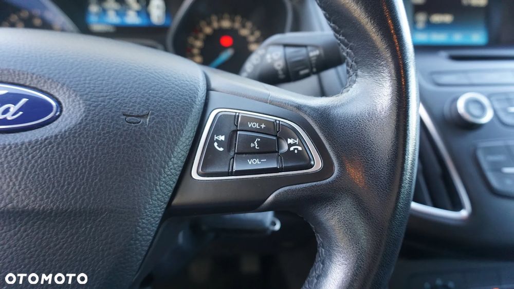 Ford Focus 1.6 SYNC Edition - 18