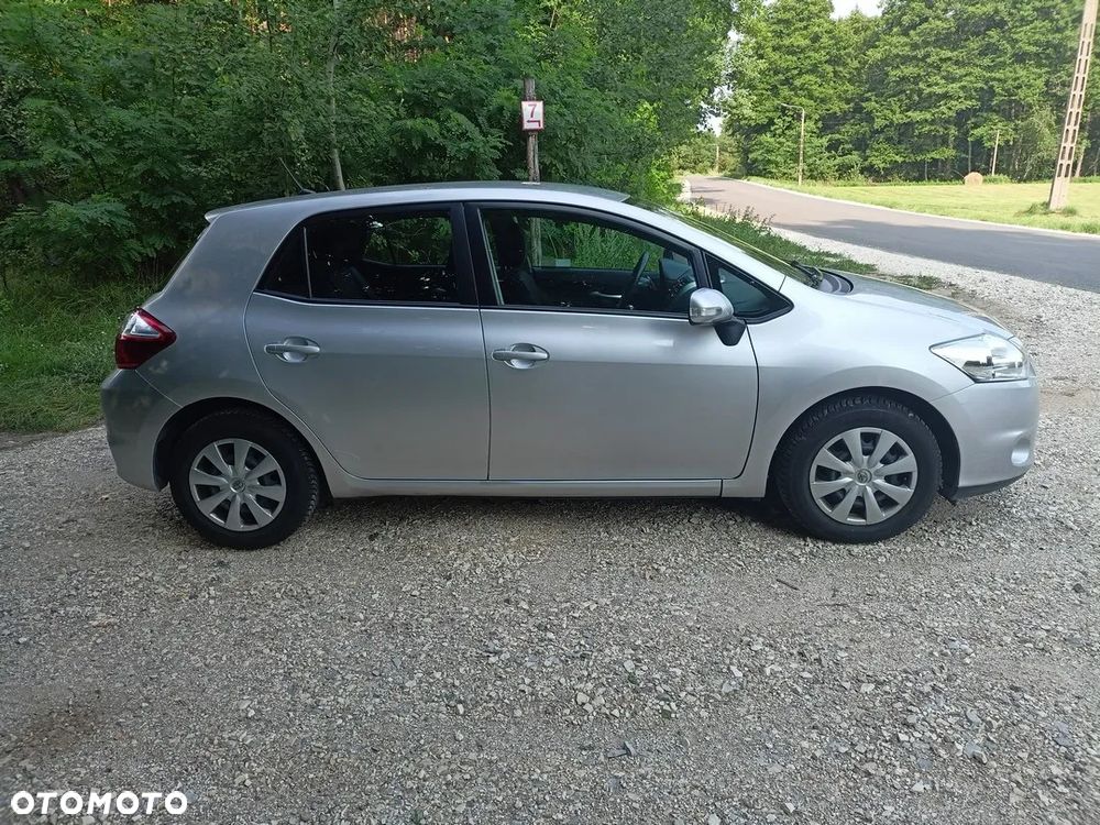 Toyota Auris 1.33 VVT-i Life Comfort - 4