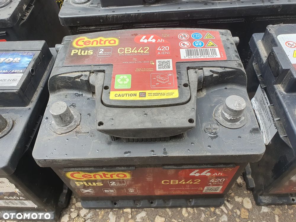 AKUMULATOR AKUMULATORY BATERIE VARTA B18 BLUE DYNAMIC 44AH 440A BOSCH S4 001 44AH 440A CENTRA AGM CK700 70AH 760A ZAP VECTER 75AH 720A UNISTART PLUS 100AH 800A VOLTMASTER 57402 74AH 680A ASSET 60 60AH 480A MERCEDES-BENZ A0055411001 95AH 850A FIVE STAR 57-043 72AH 660A VARTA RENAULT NISSAN 2441Q 3876R HART AKUMULATOR BATERIE 553541 44AH 440A CENTRA PLUS CB442 44AH 420A EMP BATTERIES EMP550 50AH 480A - 14