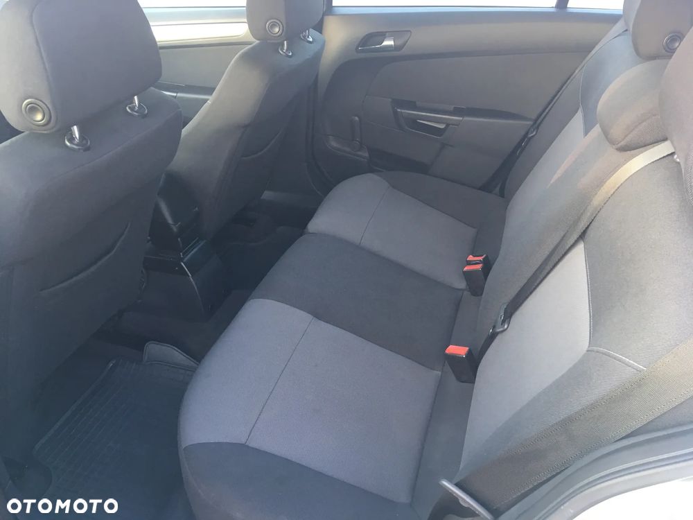 Opel Astra - 12