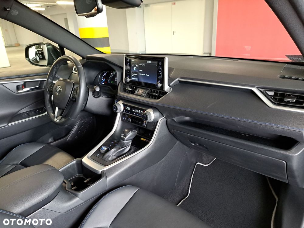 Toyota RAV4 - 18