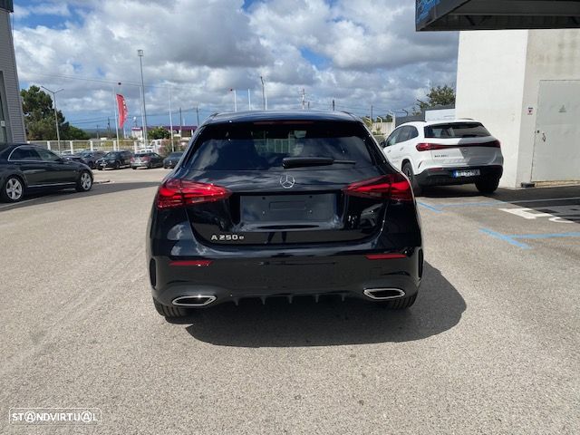 Mercedes-Benz A 250 e - 7