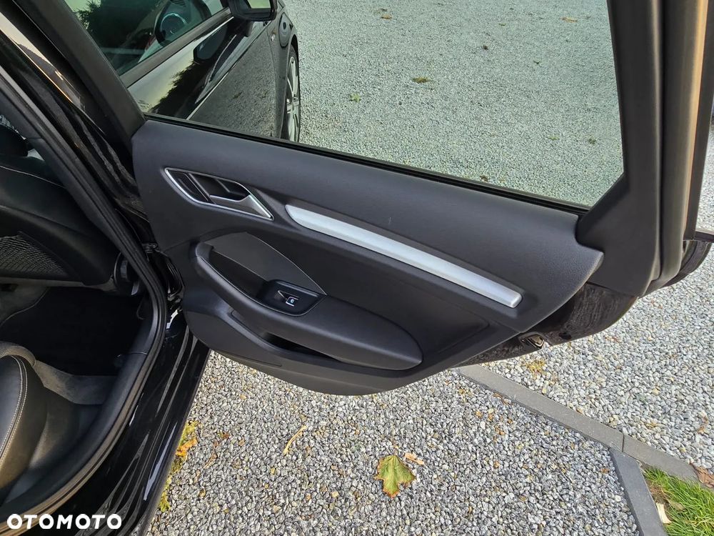 Audi A3 Sportback 1.6 TDI (clean diesel) S tronic S line Sportpaket - 25