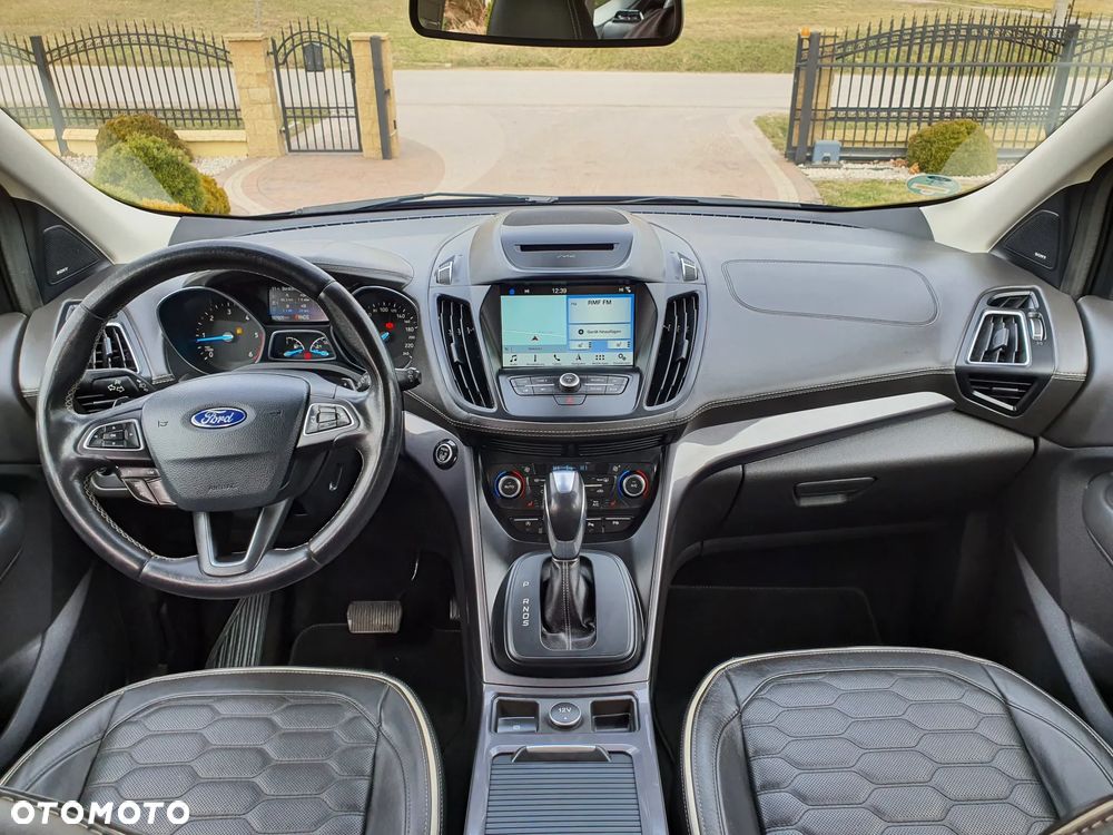 Ford Kuga 2.0 TDCi 4x4 Vignale - 4