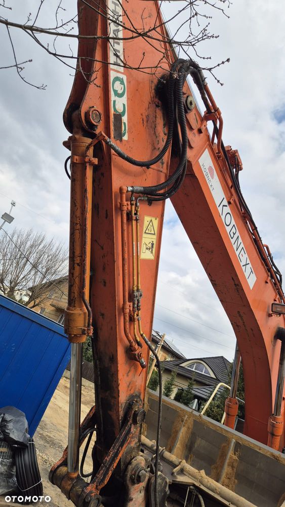 Hitachi ZX210LC-5B - 7