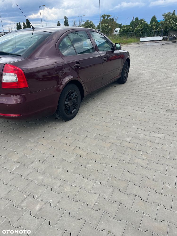 Skoda Octavia 1.4 TSI Ambiente - 2