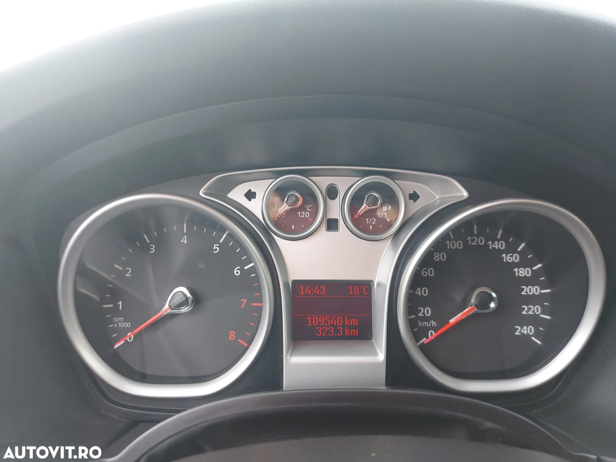 Ford Focus 1.6i Trend - 6
