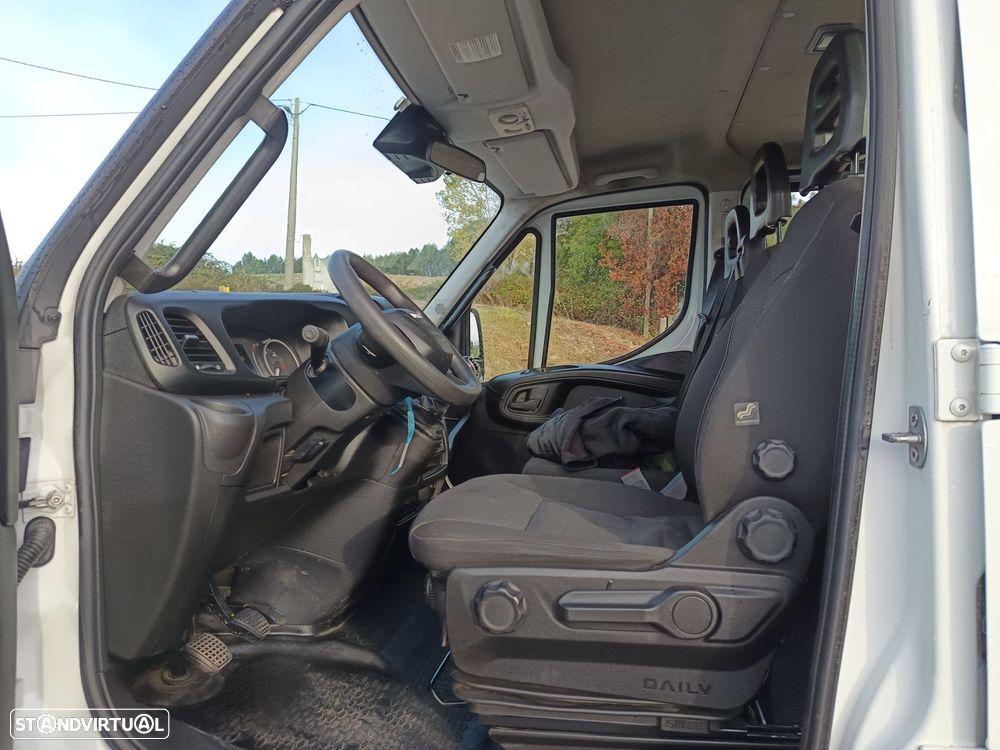 Iveco Daily 3.0 35C16H 3750 CD - 11