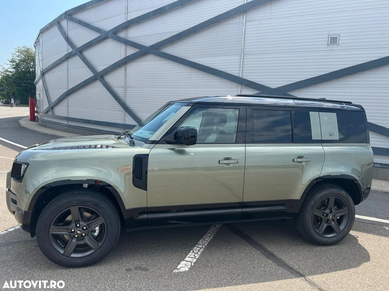 Land Rover Defender 110 3.0D 250 MHEV X-Dynamic SE - 4