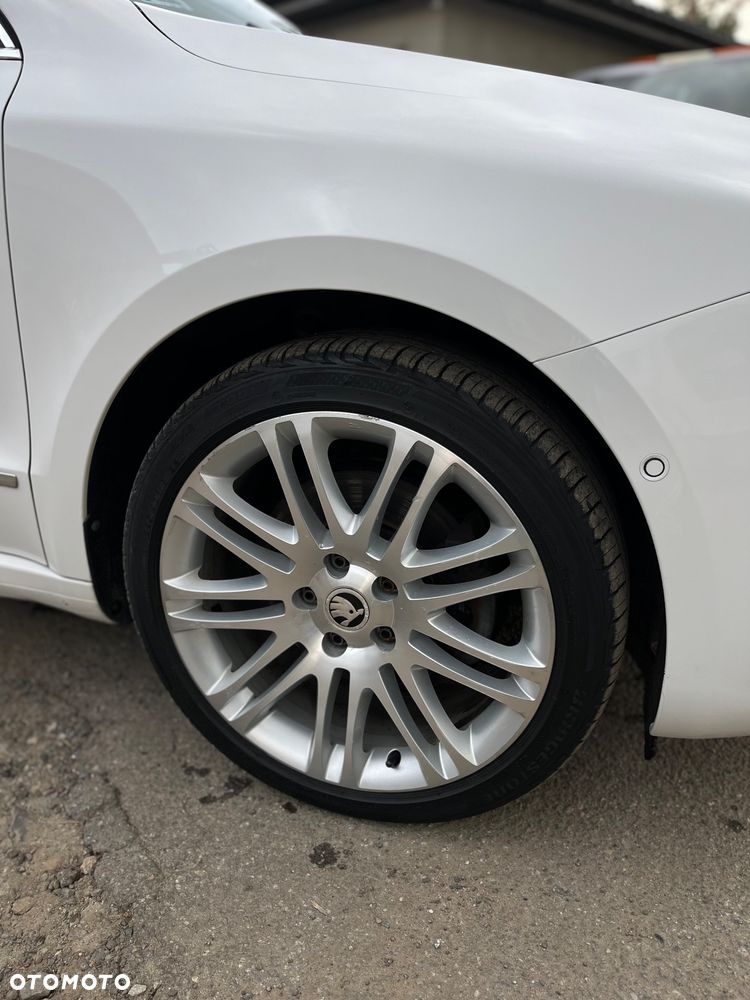 Skoda Superb 2.0 TSI Active DSG - 7