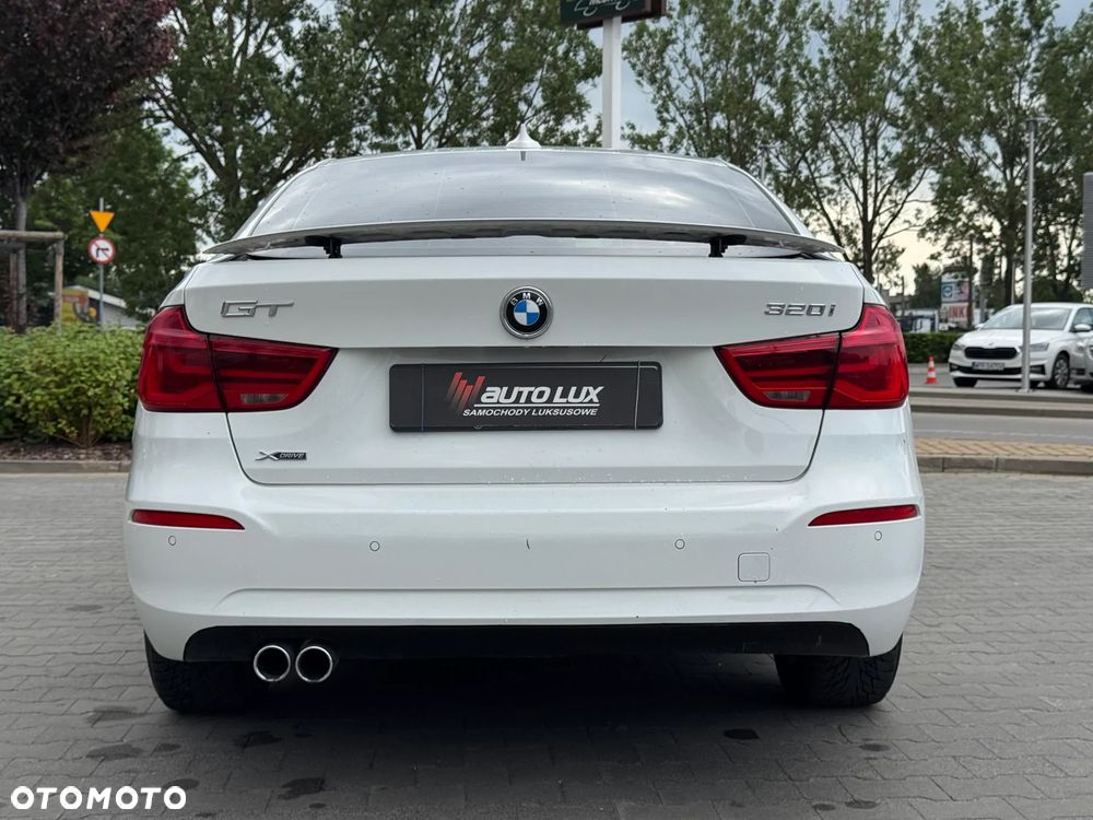 BMW 3GT 320i xDrive - 18