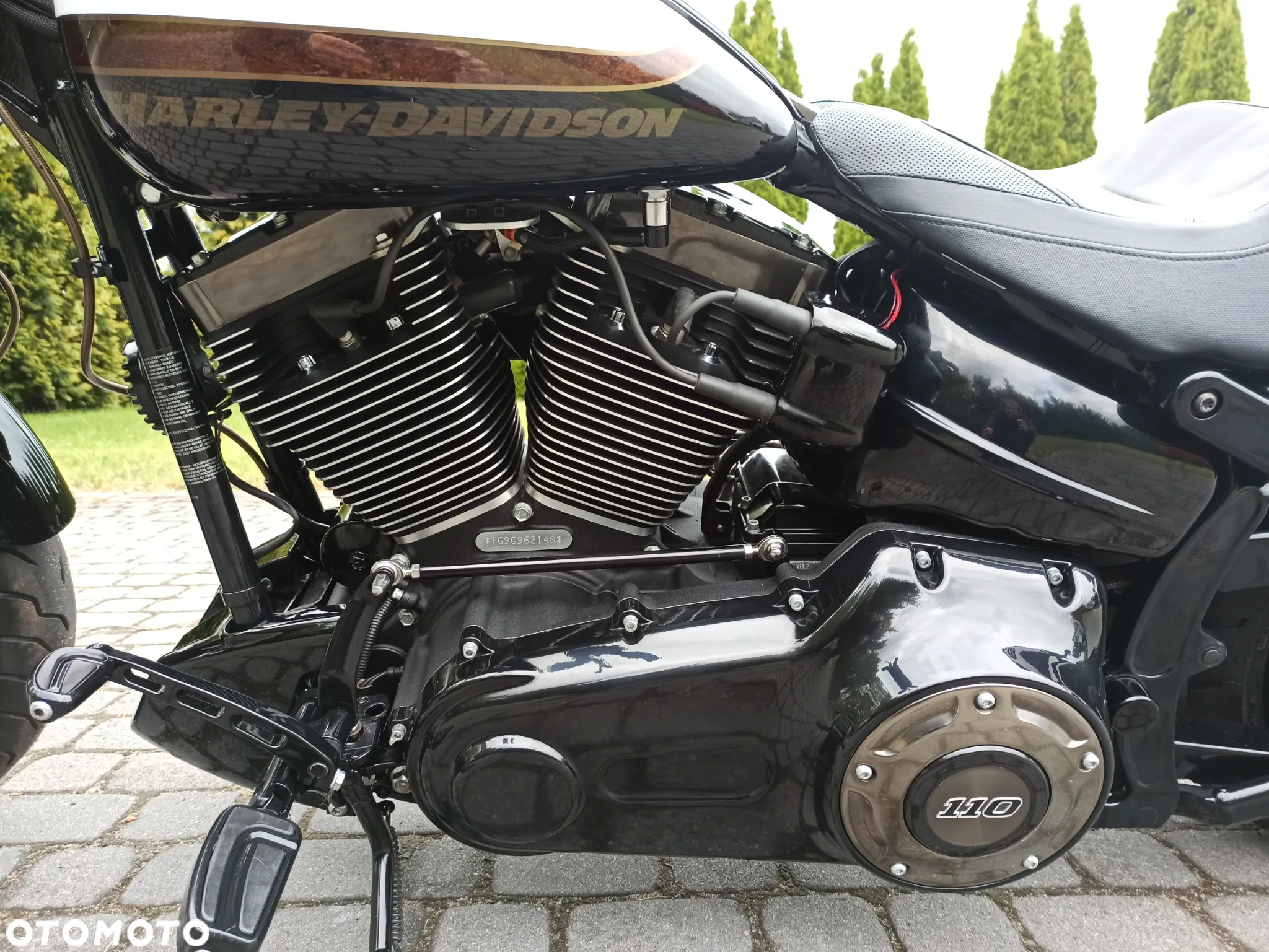 Harley-Davidson Softail Breakout - 16