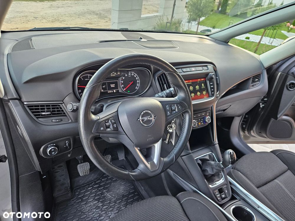 Opel Zafira 2.0 D (CDTI ecoFLEX) Start/Stop Business Innovation - 10