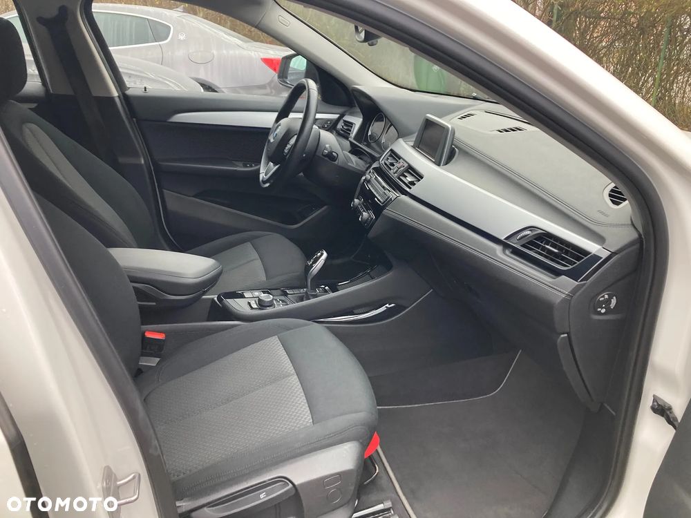 BMW X2 sDrive18i Advantage - 11