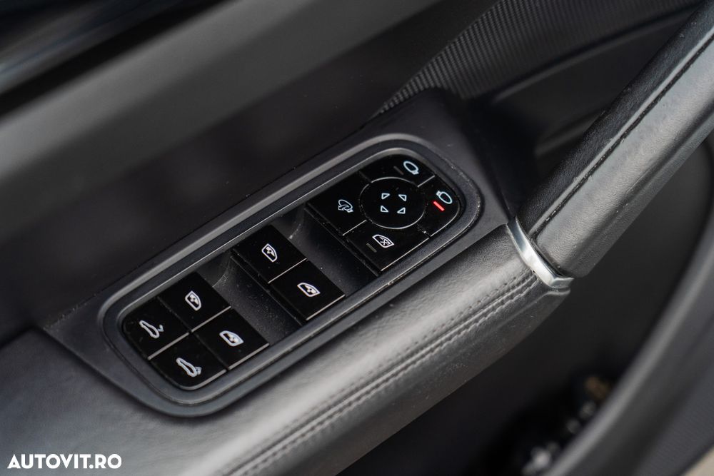 Porsche Cayenne Standard - 6